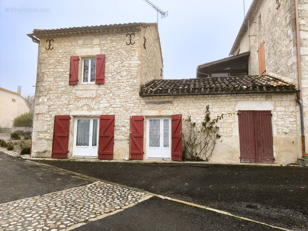 Maison à BAGAT-EN-QUERCY