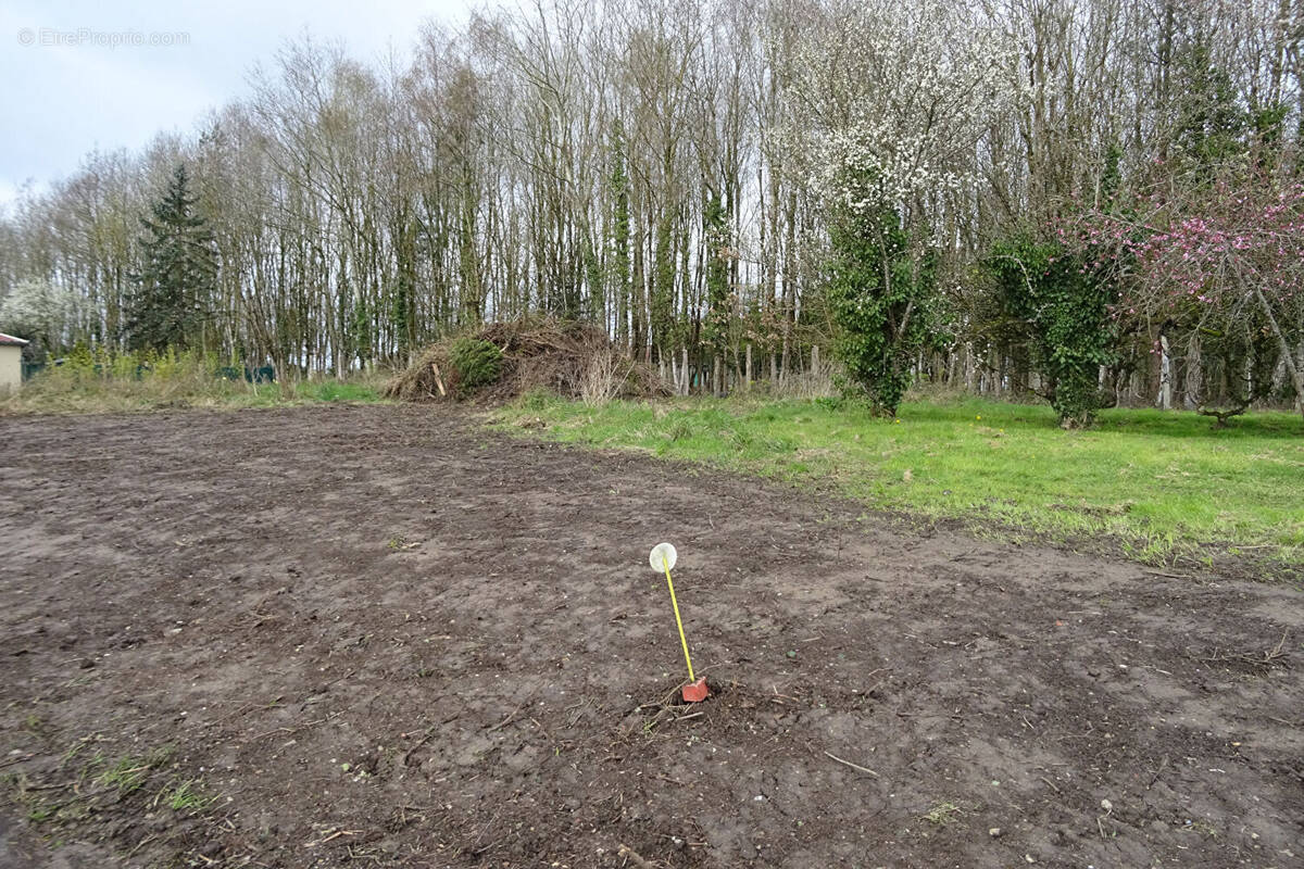 Terrain à AUTHON-DU-PERCHE