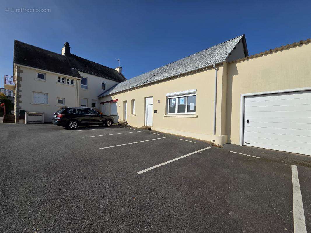 Ensemble immobilier 3 logements-parking- centre bourg neulli - photo 2