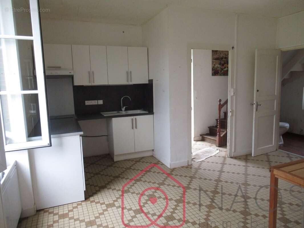 Maison à COURTILLERS