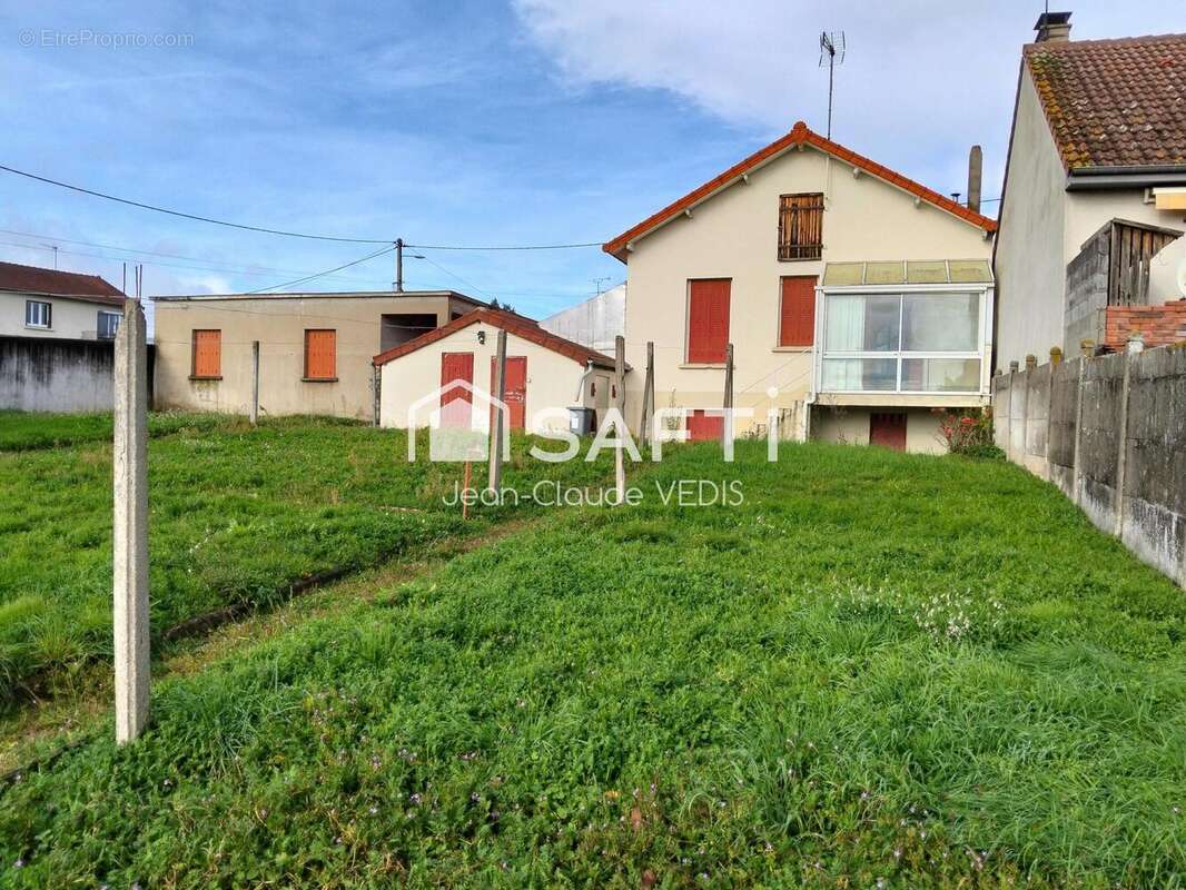 Photo 2 - Maison à DOMERAT