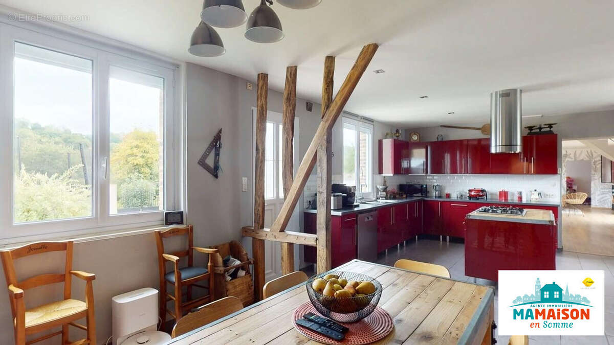 Maison à FIEFFES-MONTRELET