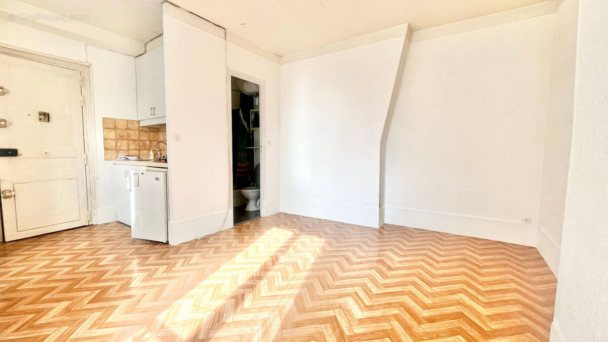 Appartement à PARIS-11E