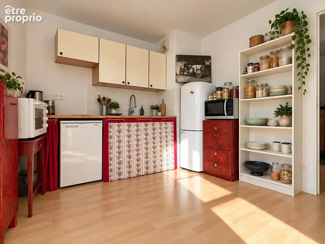 Lyon 7 - T3 - 71 m² - Balcon Parking - photo 6