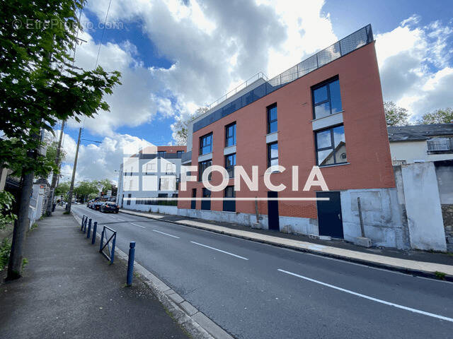 Appartement à DAMMARIE-LES-LYS