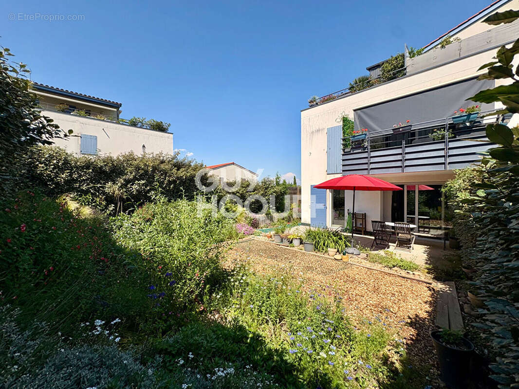 Appartement T3 en rez-de-jardin avec garage - Résidence Domaine du Vieux Moulin - photo 12