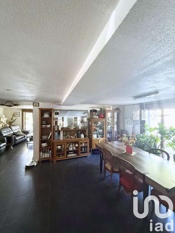 Photo 9 - Maison à INJOUX-GENISSIAT