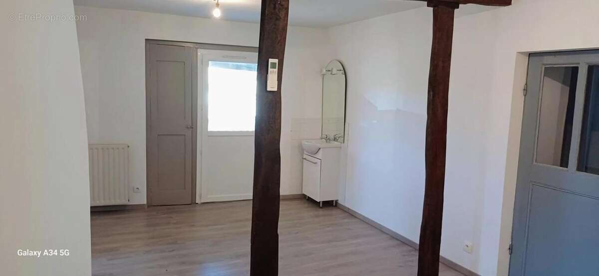 Maison à AISY-SUR-ARMANCON