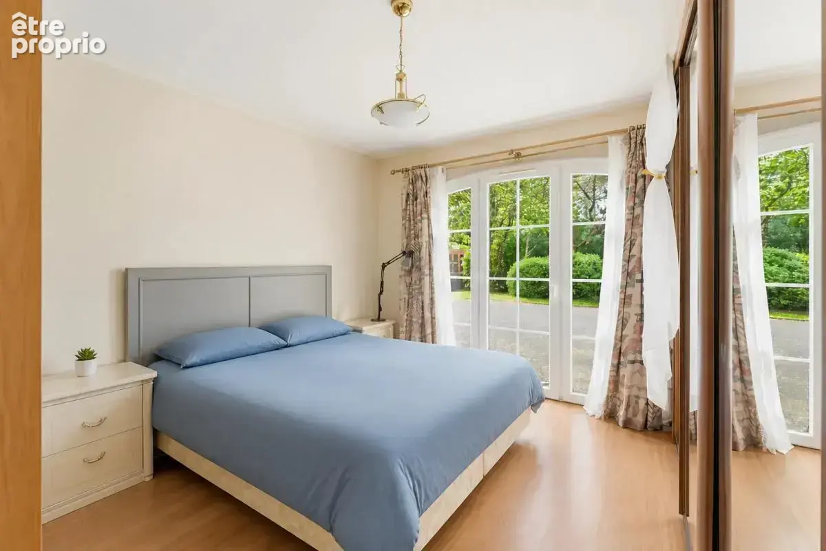 Maison familiale 7 pièces à Sadirac avec piscine - photo 10