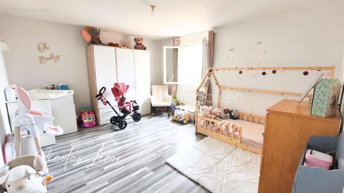 À la recherche d'une maison capable de s'adapter à tous vos projets ? Cette propriété pourrait bien être celle que vous attendie - photo 12