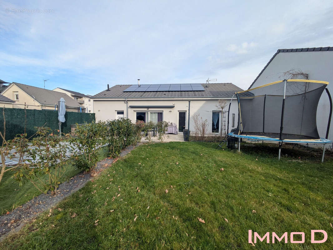 Maison à THAON-LES-VOSGES