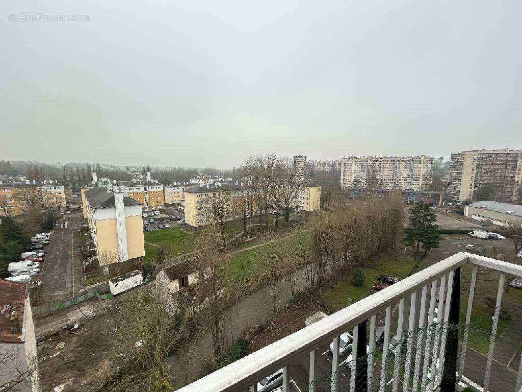 Appartement à SAVIGNY-SUR-ORGE