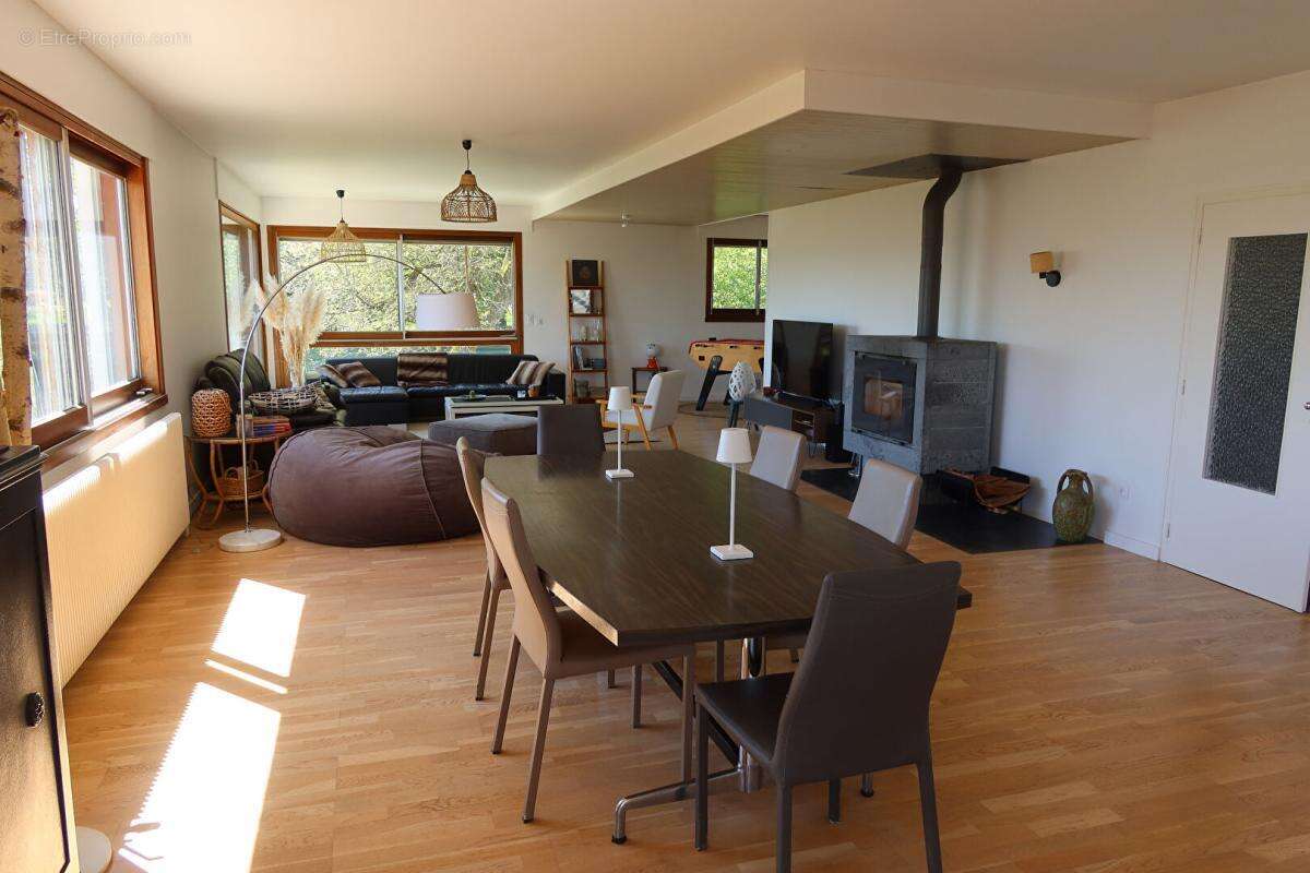 Maison  9 pièce(s) 300 m2 - photo 6