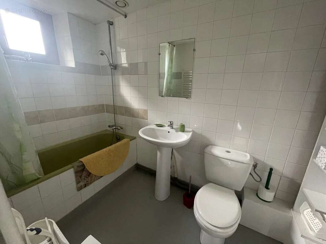 Maison à LA VICOMTE-SUR-RANCE