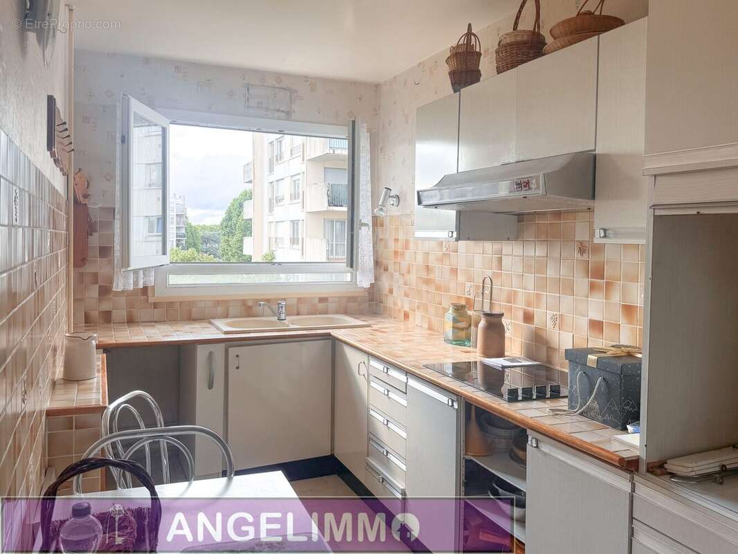 Appartement à LE PLESSIS-BOUCHARD