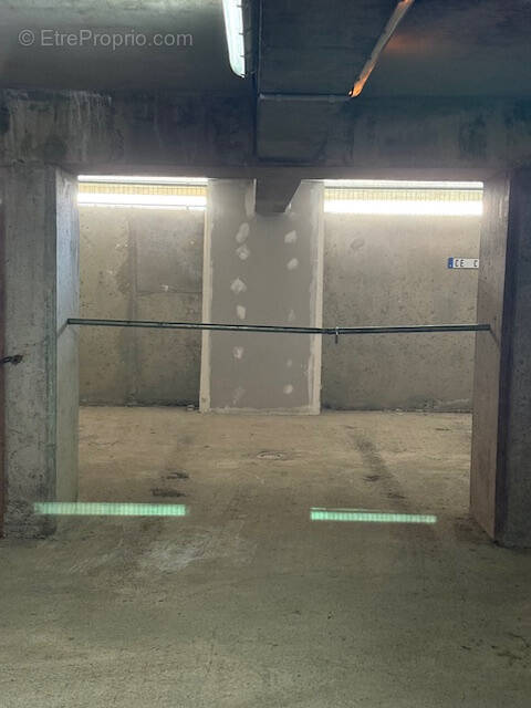 Parking à SAINT-LARY-SOULAN