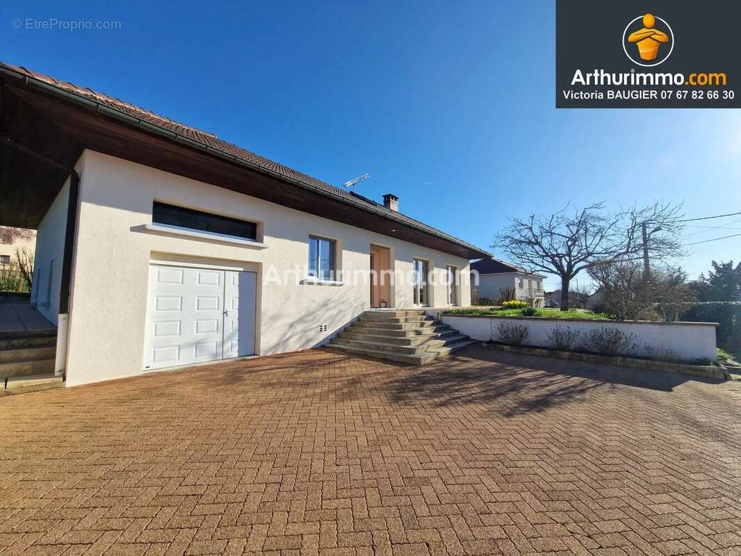 Maison à FREBUANS