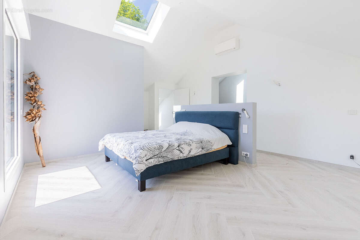 Maison à SAULX-LES-CHARTREUX