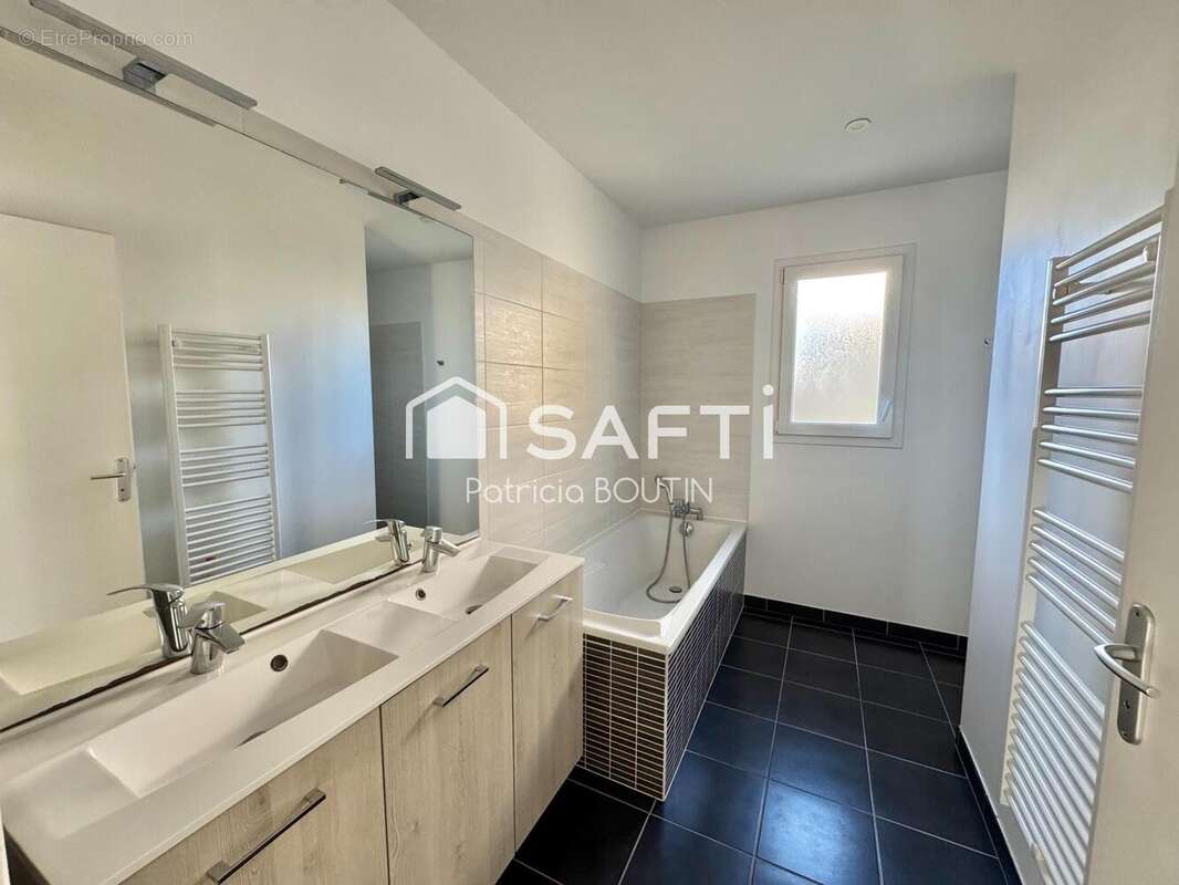 Maison 123 m² à Chauray  - photo 9