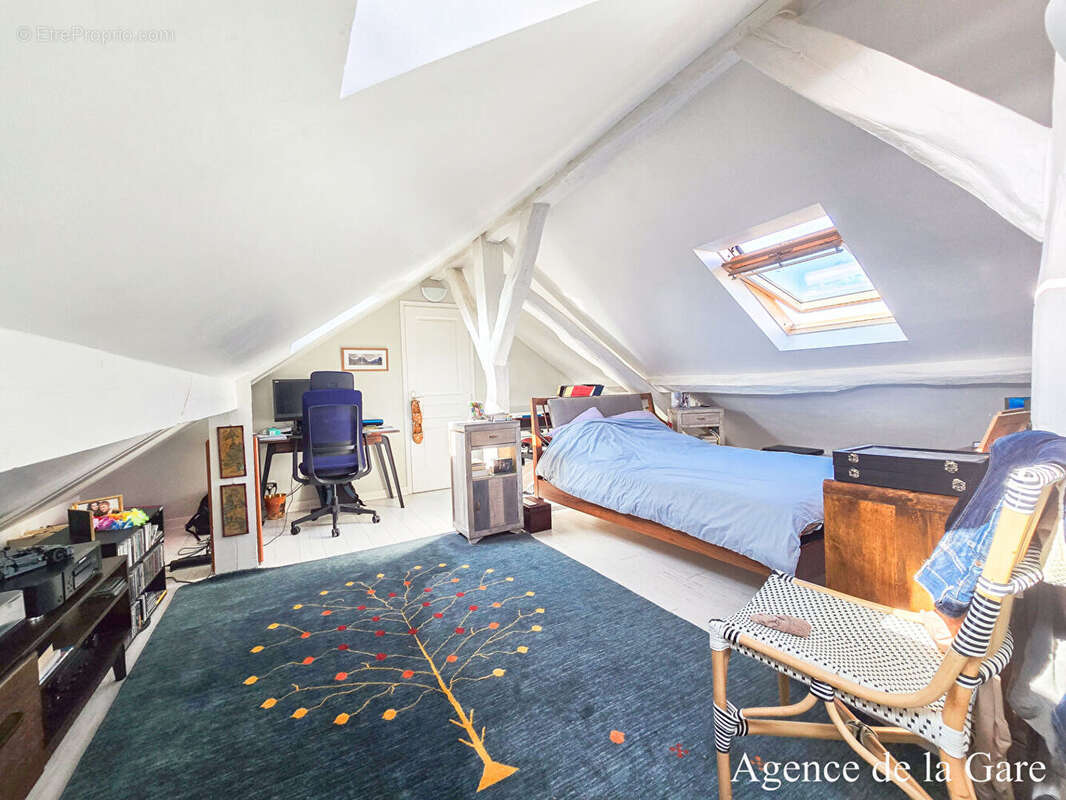 Appartement à MAISONS-LAFFITTE