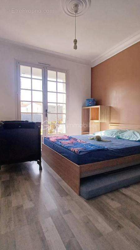 Maison à LA CHAPELLE-ACHARD