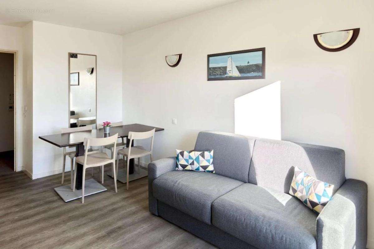 Appartement à SAINT-CYR-L'ECOLE