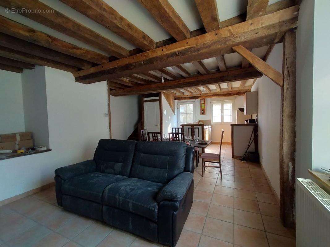 Maison à SOUGE-LE-GANELON
