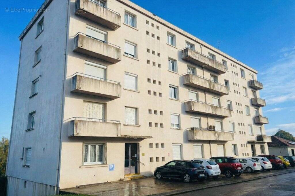 Appartement à MONTCEAU-LES-MINES