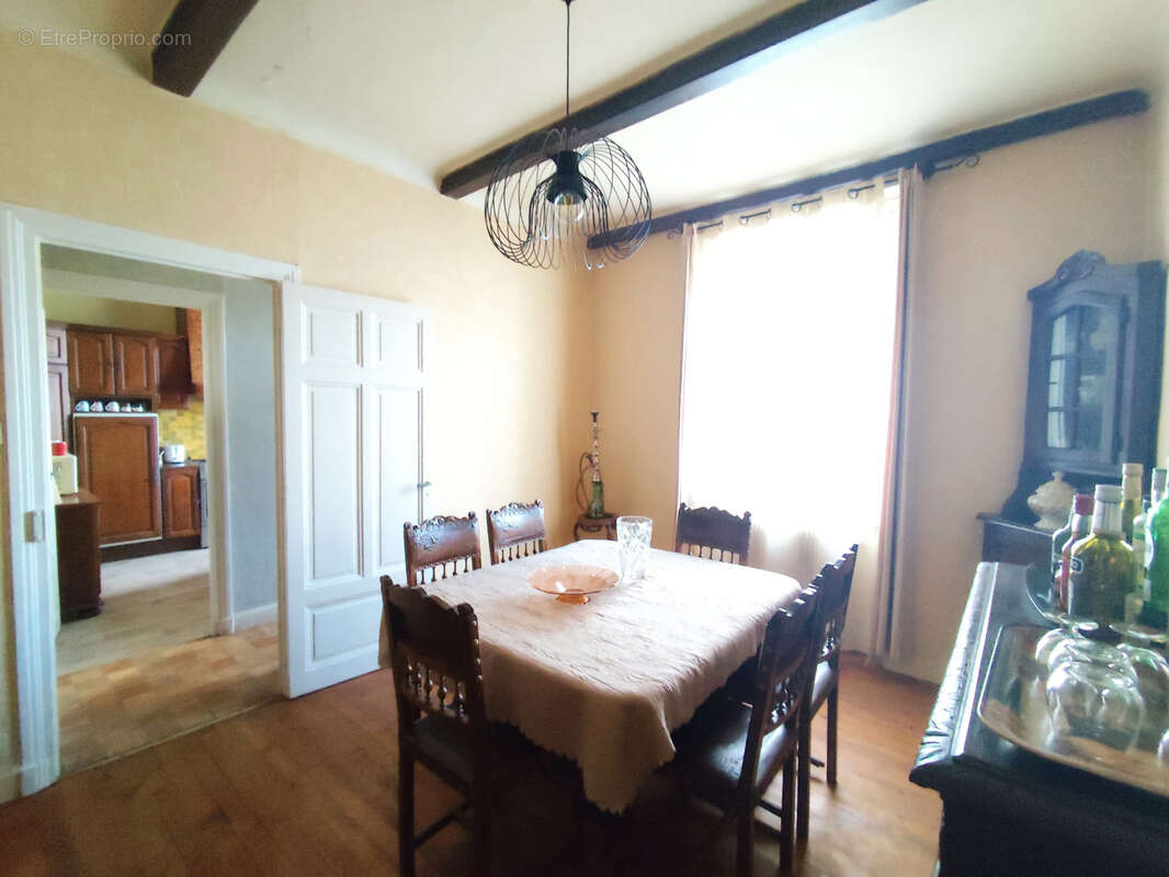 Maison  avec jardin et garage - photo 3
