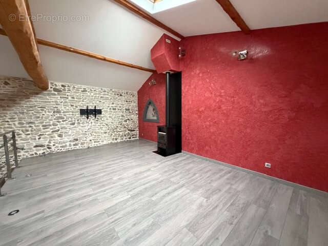 Maison à COMBRONDE