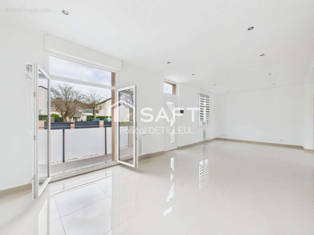 Photo 5 - Maison à NANTERRE