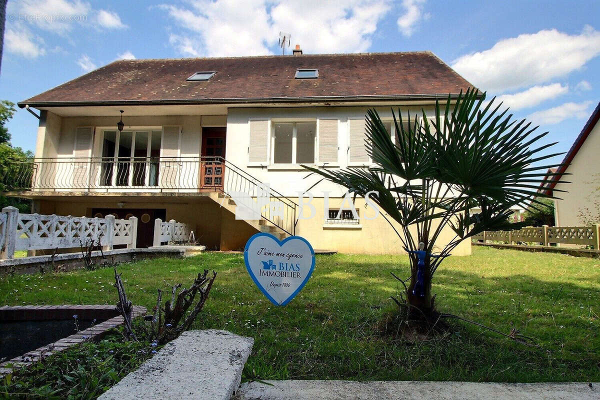 Maison à SAINT-JEAN-DU-CARDONNAY