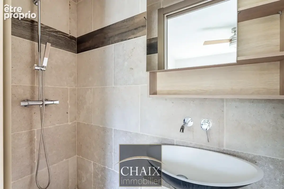 13600 LA CIOTAT - Villa contemporaine haut de gamme avecaccès plage privée - photo 13
