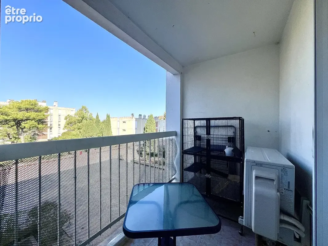 13013 MARSEILLE - Les Olives. Rés 'Le Grand Verger' - Appartement 5/6 pièces 105m2, balcon, cave et garage. - photo 4