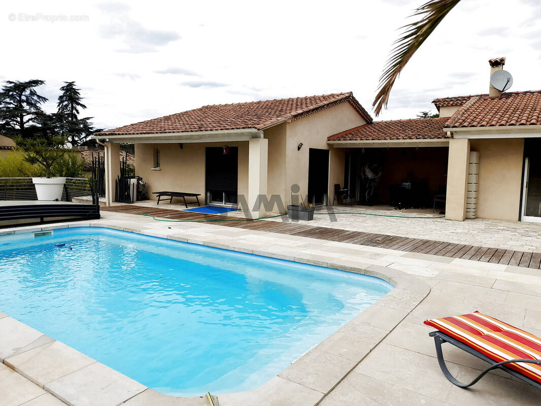 Maison à RIBAUTE-LES-TAVERNES