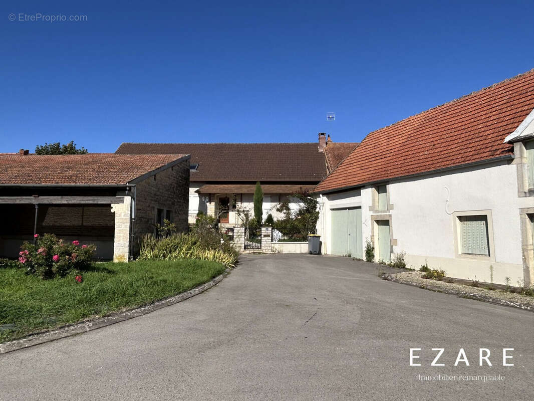 Maison à RUFFEY-LES-ECHIREY