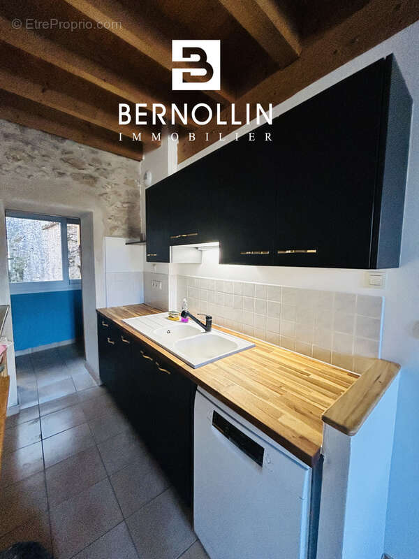 Maison à NEUVILLE-SUR-AIN