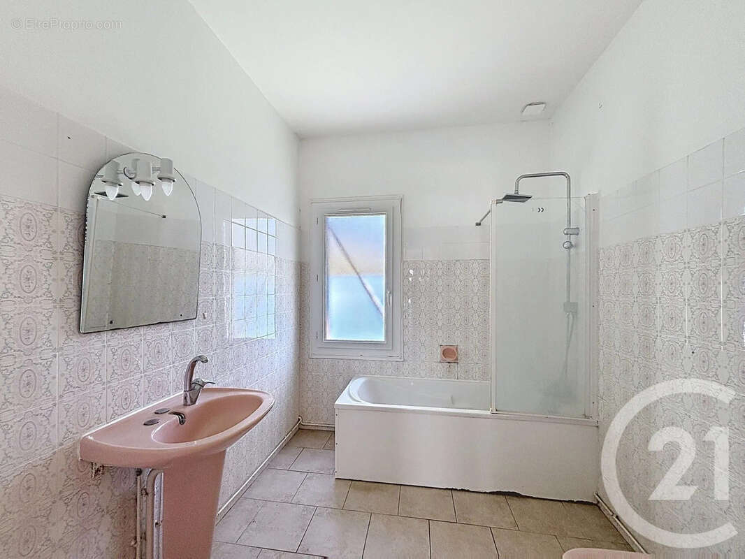 Maison 103 m² à Linars  - photo 6