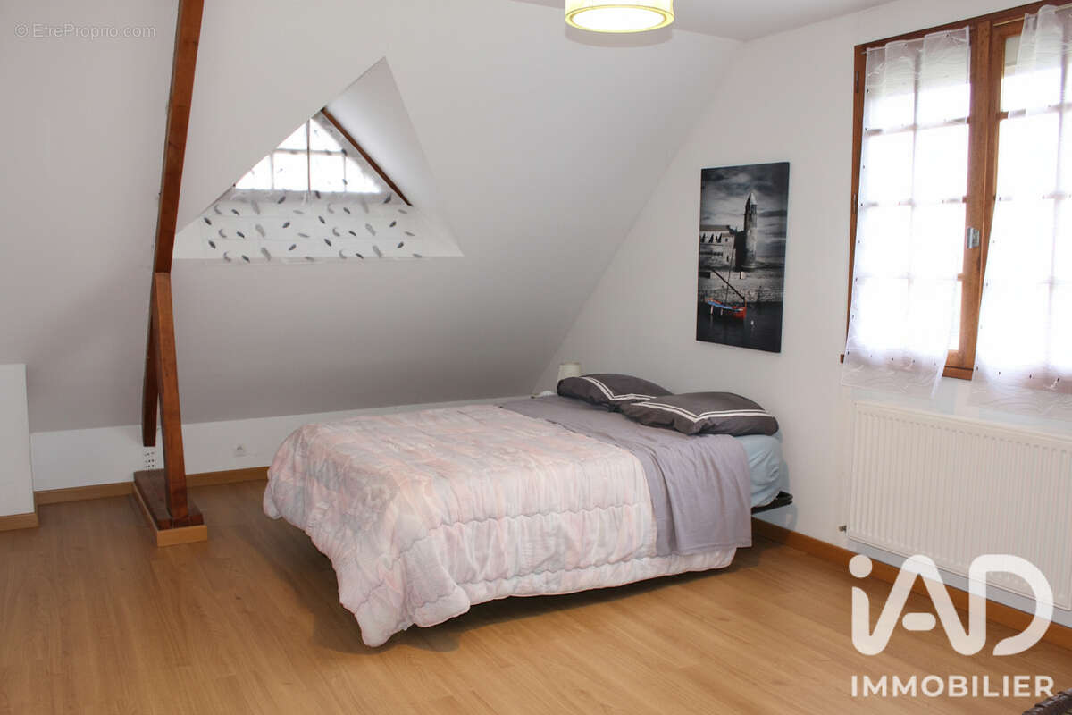 Maison 148 m² à Ambrieres-Les-Vallees  - photo 9