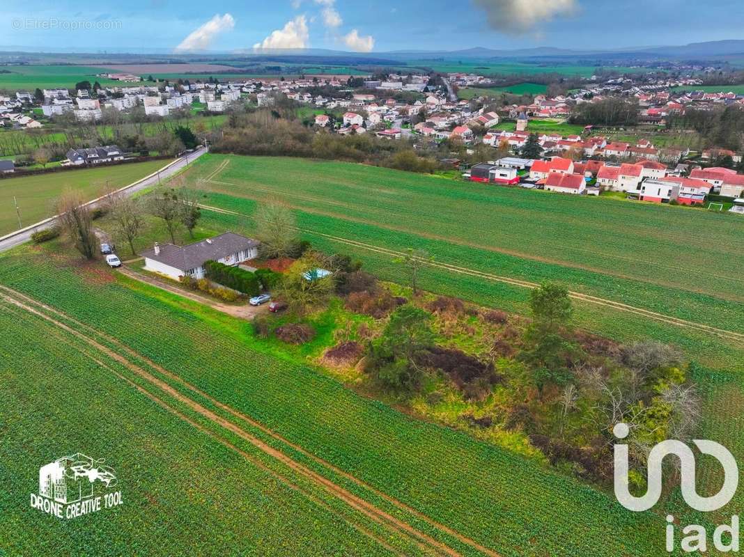 Photo 2 - Maison à POURNOY-LA-GRASSE