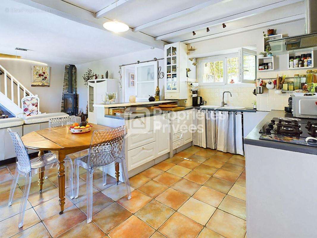 Maison à MONTAUROUX