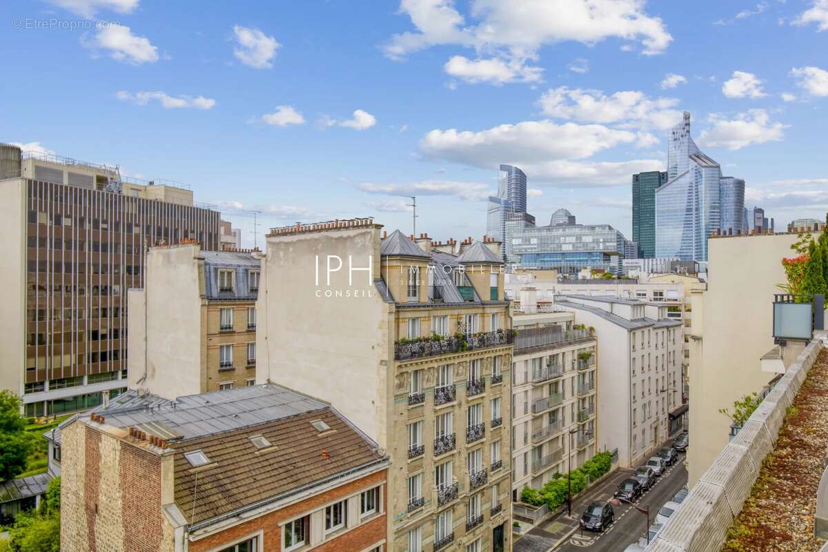 Appartement à NEUILLY-SUR-SEINE