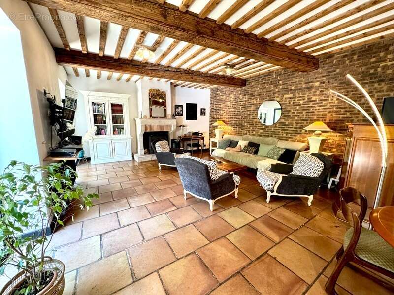 Maison à JONAGE