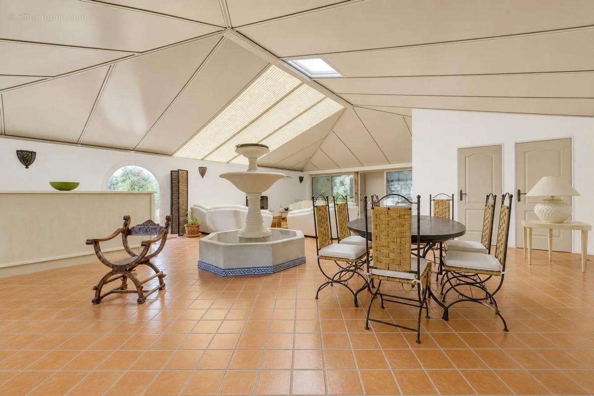 Maison d'exception de 307 m² avec piscine - photo 19