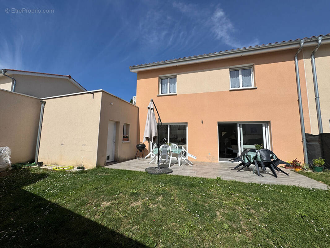 Maison à BRINDAS