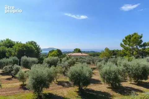 Maison 250 m² à vendre à La Cadiere-D'azur (83740) - photo 2