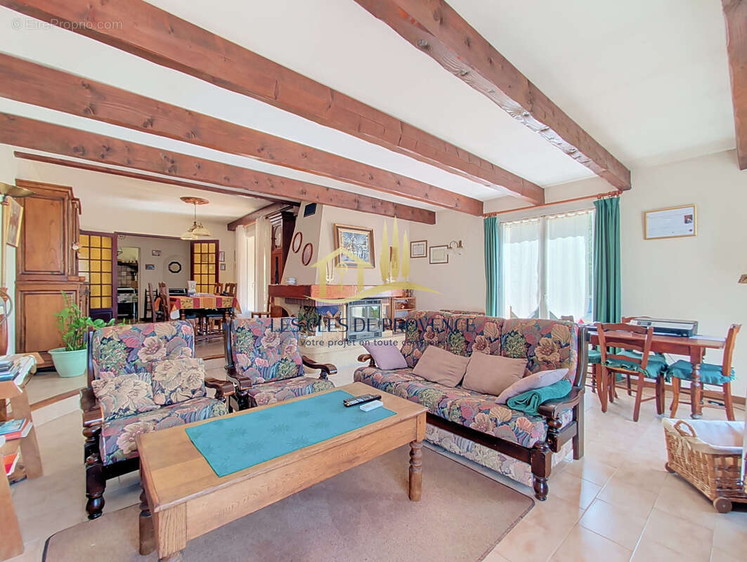 Villa de caractere au coeur de rognac - photo 4
