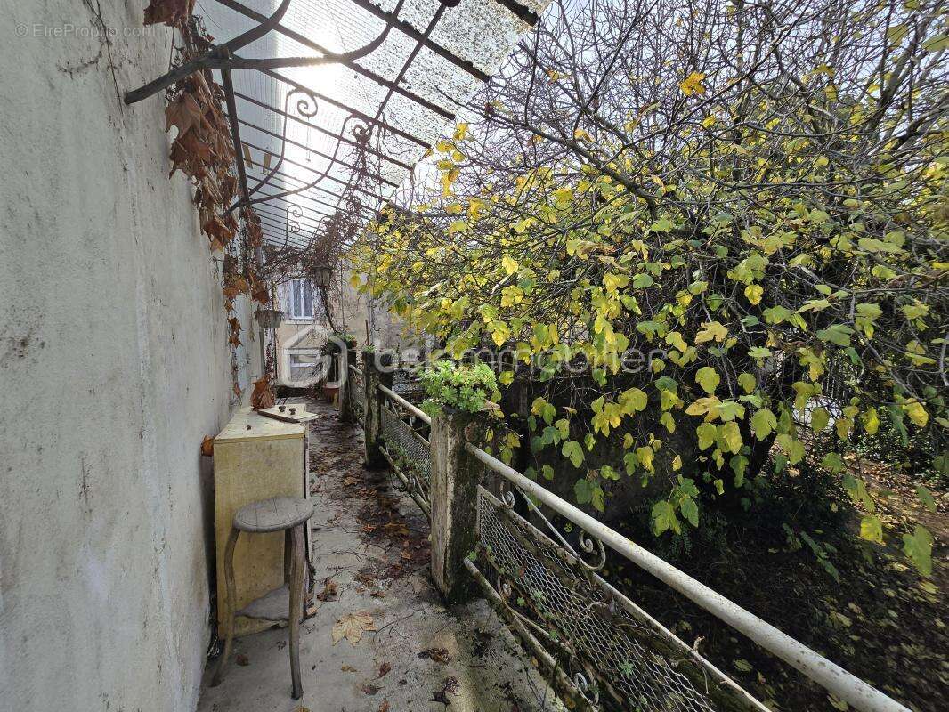 Appartement à LE TEIL