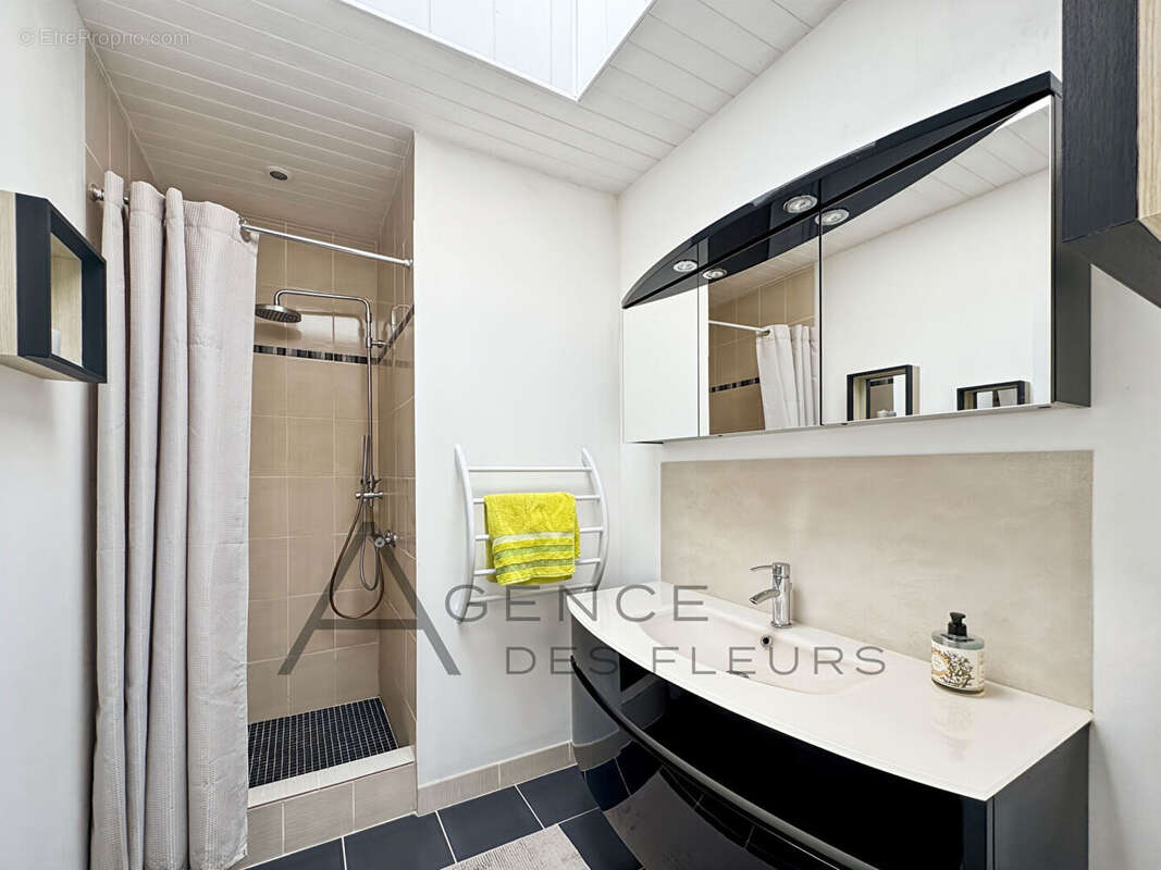 Maison à TOURVILLE-LA-RIVIERE