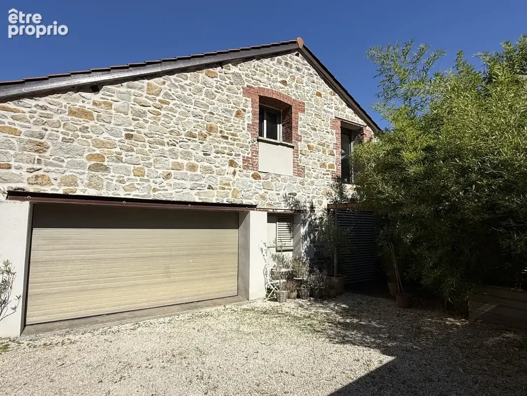 Maison familiale d’exception   270 m2 avec piscine et garage - photo 23